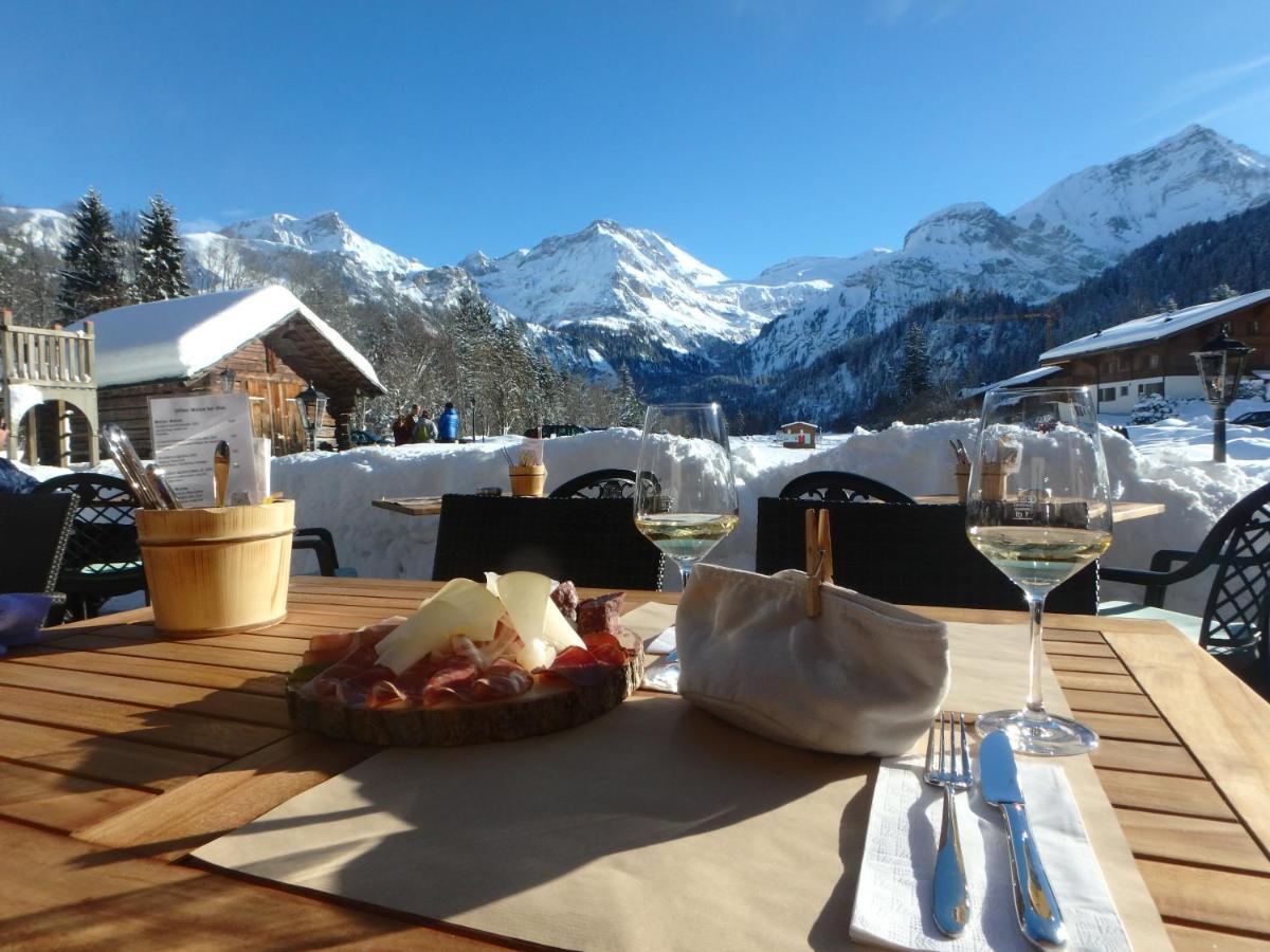 Hotel Alpenland Gstaad Exterior foto